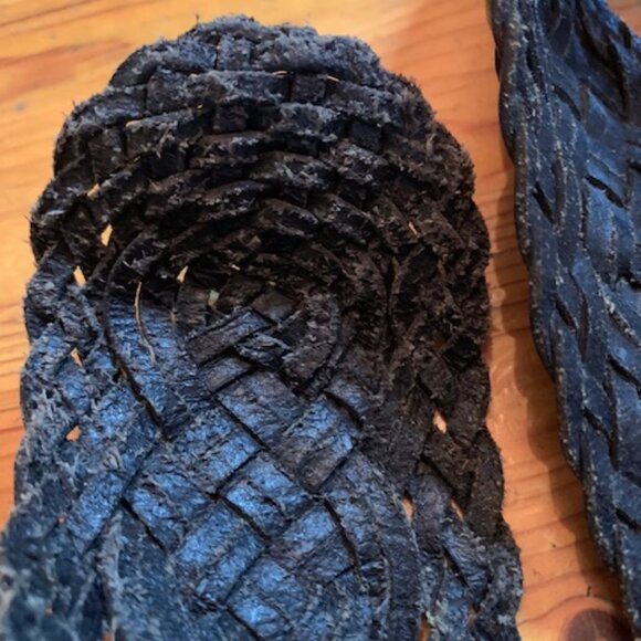 Linea Pelle Woven Black belt with Brass hardware - Picture 5 of 6